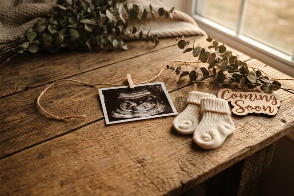 pregnancy announcement